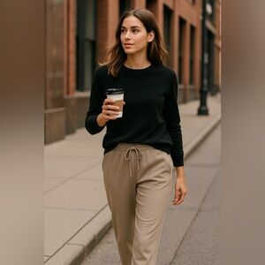 The Greii Casual beige Drawstring sweatpants size small